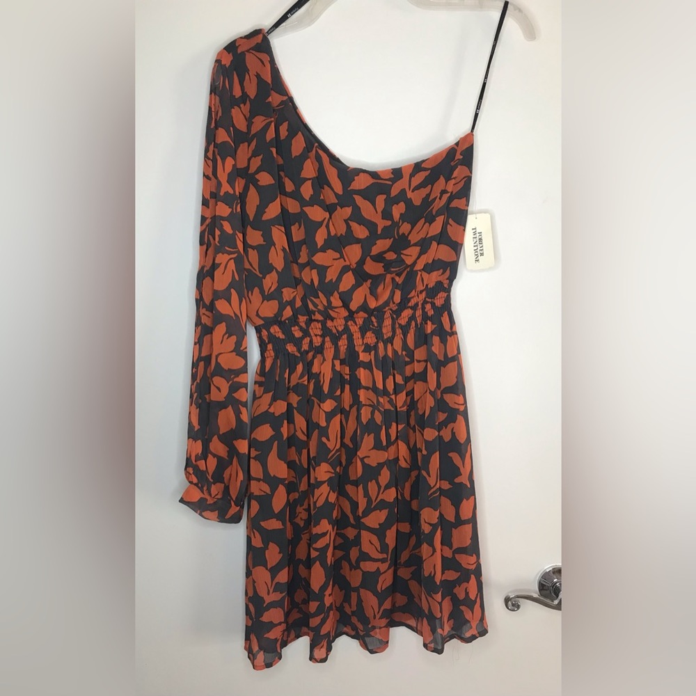 NWT Forever 21 one sleeve dress L
